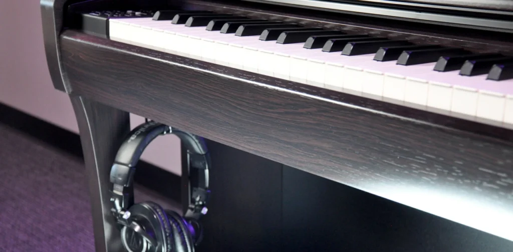 تصویری از پیانو YAMAHA CLP835